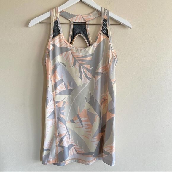 GAP Fit Women’s Workout Top Size Small - Picture 1 of 5